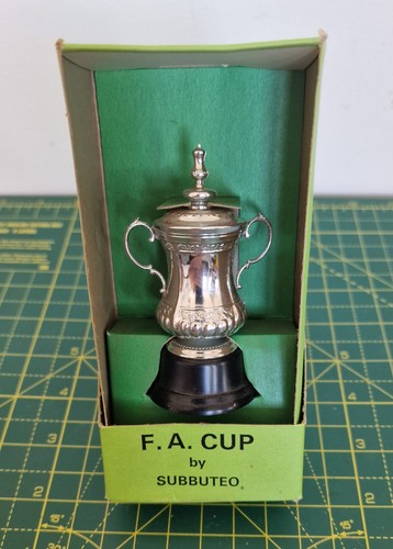 Subbuteo cup trophy c128 - cup,