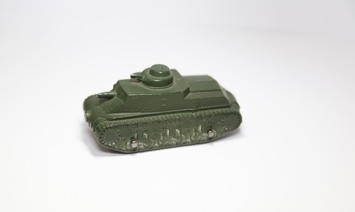 Tootsietoy army tank - tootsietoy, very