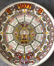 Wedgwood Calendar Plate 10” —-1977 “ Tonatiuh”