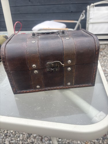 Small brown wooden storage - small,
