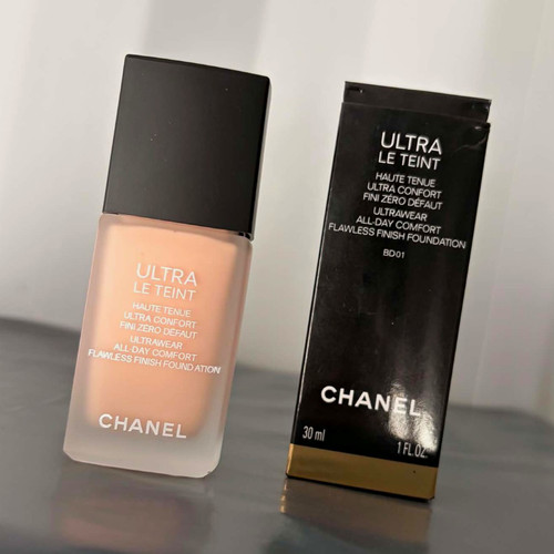Chanel ultra teint liquid - ultra, le