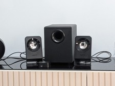 Logitech Z213 14W Compact PC / Desktop Stereo Speaker System (With Subwoofer)
