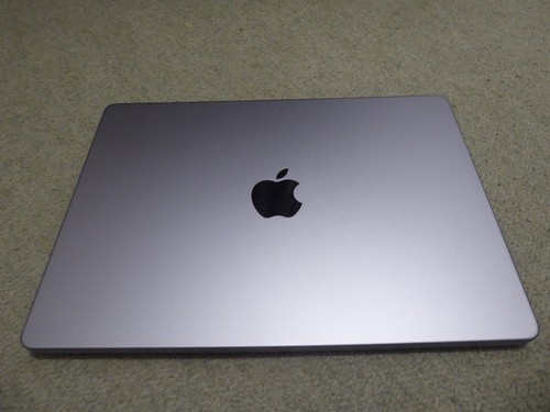 Apple macbook pro a2442 - 14",
