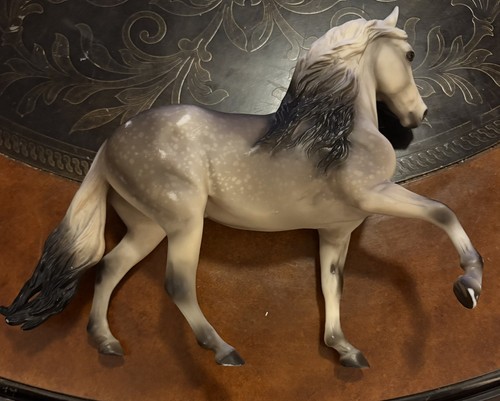 Breyer traditional dapple - traditional, gray