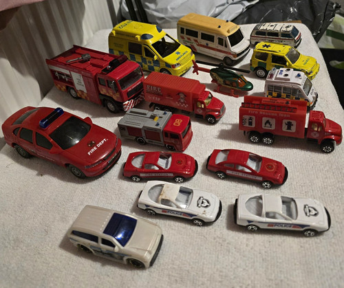 16pc emergency vehicle diecast - emergency,