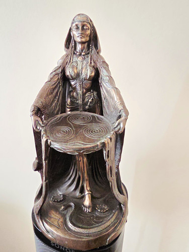 Danu celtic water goddess - celtic,