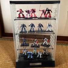 Gun Collection 17 Figurines &