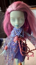 MONSTER HIGH HAUNTED STUDENT SPIRITS KIYOMI HAUNTERLY ADDED ITEMS CDC33 2014 EUC