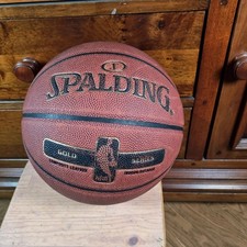 Spalding NBA Gold Series