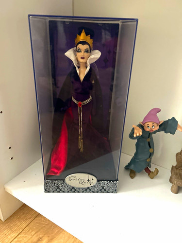 Disney store villains - villains, designer
