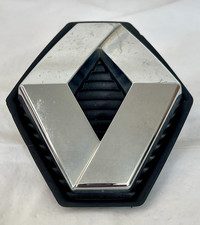 RENAULT SCENIC MK2 (2002-2009) FRONT CHROME PLASTIC BADGE EMBLEM 8200115115