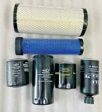 MAHINDRA TRACTOR 2555 HST Cab