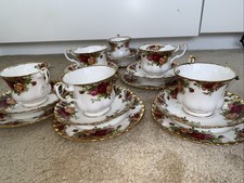 ROYAL ALBERT OLD COUNTRY ROSES