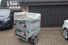 Erde 102 Trailer with high top