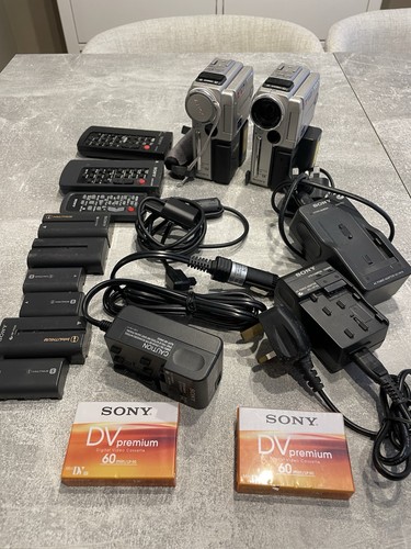 Sony dcr pc3e digital handycam - digital,