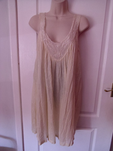Ladies new beach - new, size