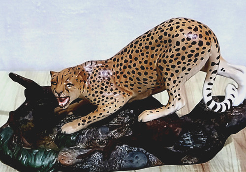 Beswick large cheetah rock - beswick,