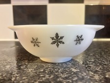 Vintage pyrex sauce dish - vintage,