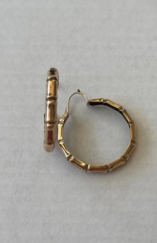 Solid 9ct gold - solid, hoop