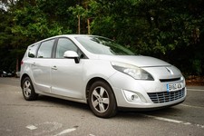 Renault Grand Scenic 1.9 dCi Dynamique TomTom MPV 5dr Diesel Manual Euro 4