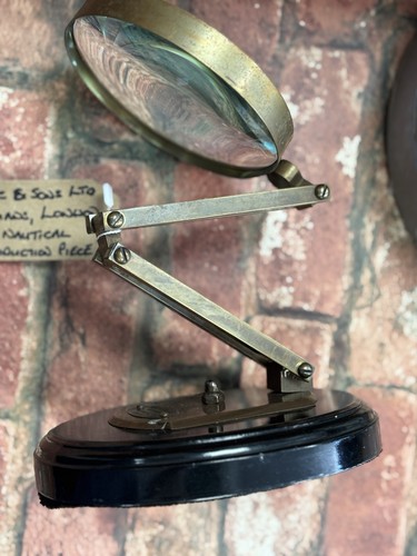 Magnifying glass hinged - magnifying,