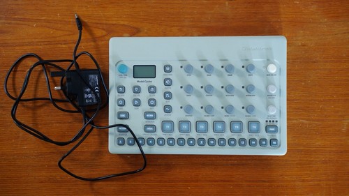 Elektron model cycles synth - elektron, fm