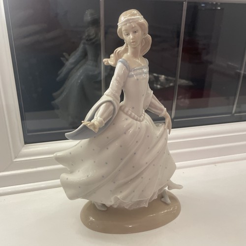 Lladro cinderella 4828 - lladro,