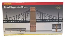 Hornby R8008 GRAND SUSPENSION BRIDGE OO gauge Boxed Model Railway Accessory