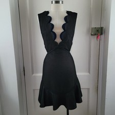 Three floor cut - out, scallop