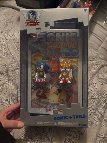 Sonic and tails - sonic,