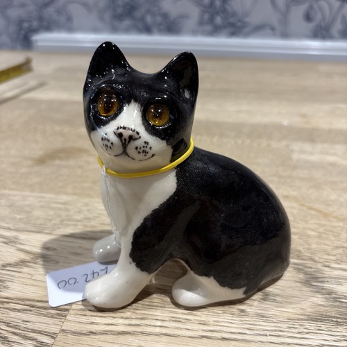 Winstanley black white - black, &