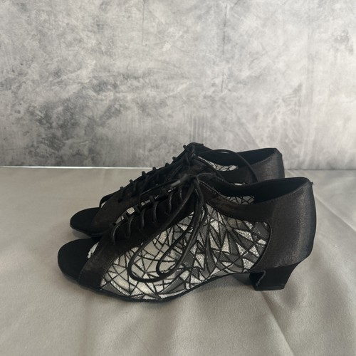 Women swing salsa dance - women's,