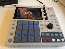 Akai MPC One Retro Sampler -