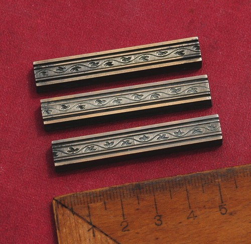 Line brass ornament - 3x,