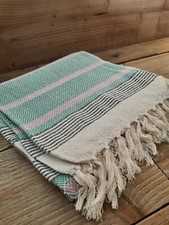 Luxurious Funky Chevron Throw