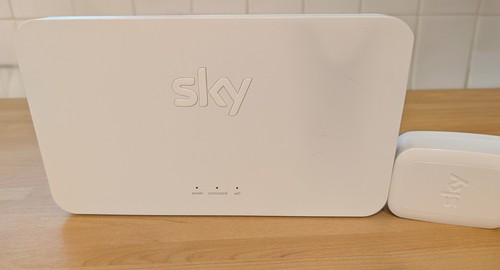 Sky wifi booster white - wifi,