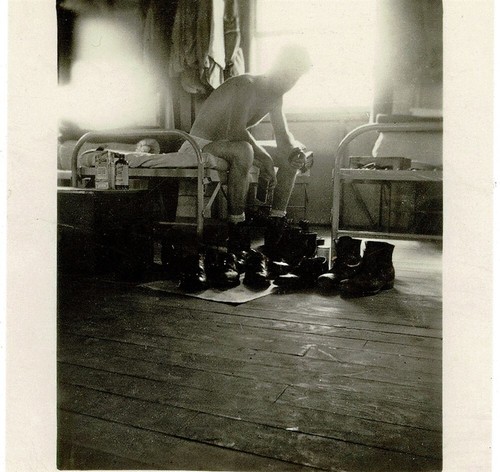 1950s army guy polishing - army, shoes