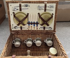 Vintage Optima 4 Person Wicker