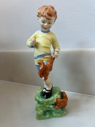 Royal worcester figurine - worcester,