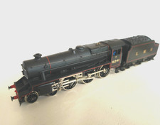 Hornby R858 - 4-6-0 Class 5 Locomotive number 5241 in LMS black livery