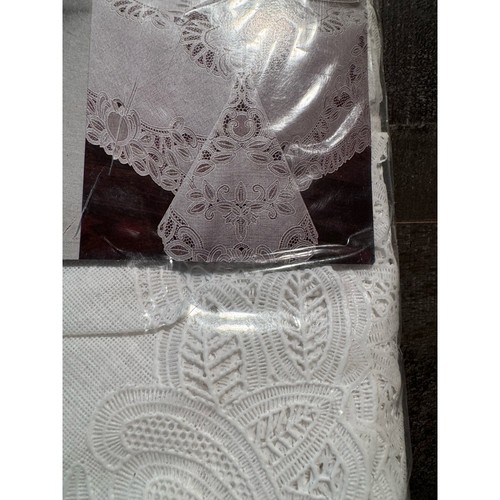 True living lace white - true,