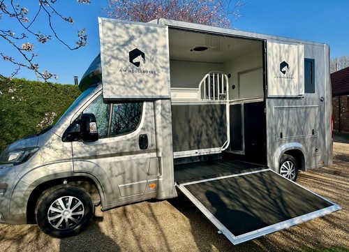 Lightweight horseboxes - 3.5t,