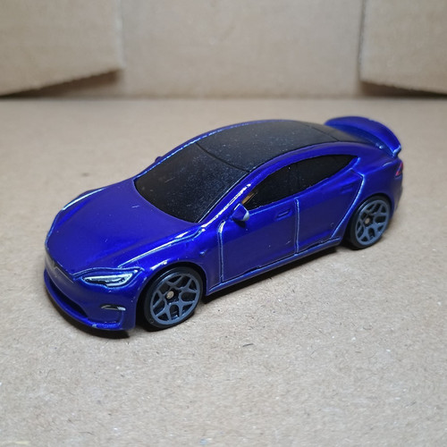Hot wheels tesla model plaid - tesla,