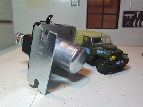 Land rover series - land, starter