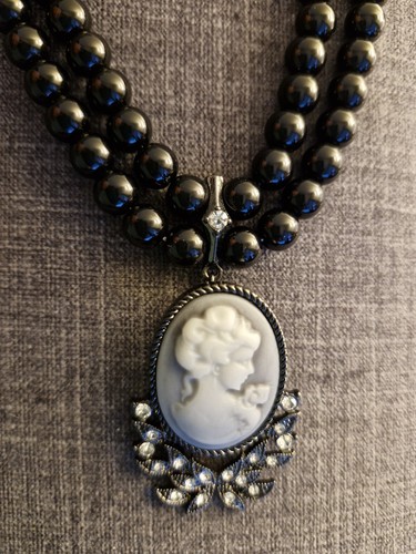 Avon bernadette necklace can - bernadette, necklace,