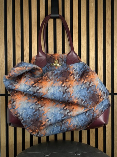Vivienne westwood rare - westwood, autumn