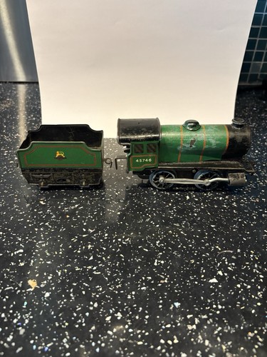 Hornby dublo gauge clockwork - o,