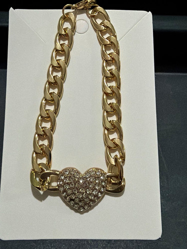 Gold tone curb link - curb,