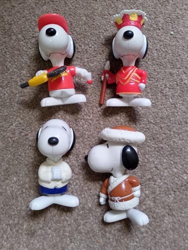 Mcdonald snoopy world - mcdonald's,