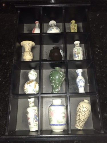 Cabinet miniature - cabinet, of